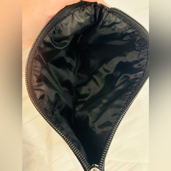 Victoria’s Secret Multiuse Wristlet - Picture 4 of 4